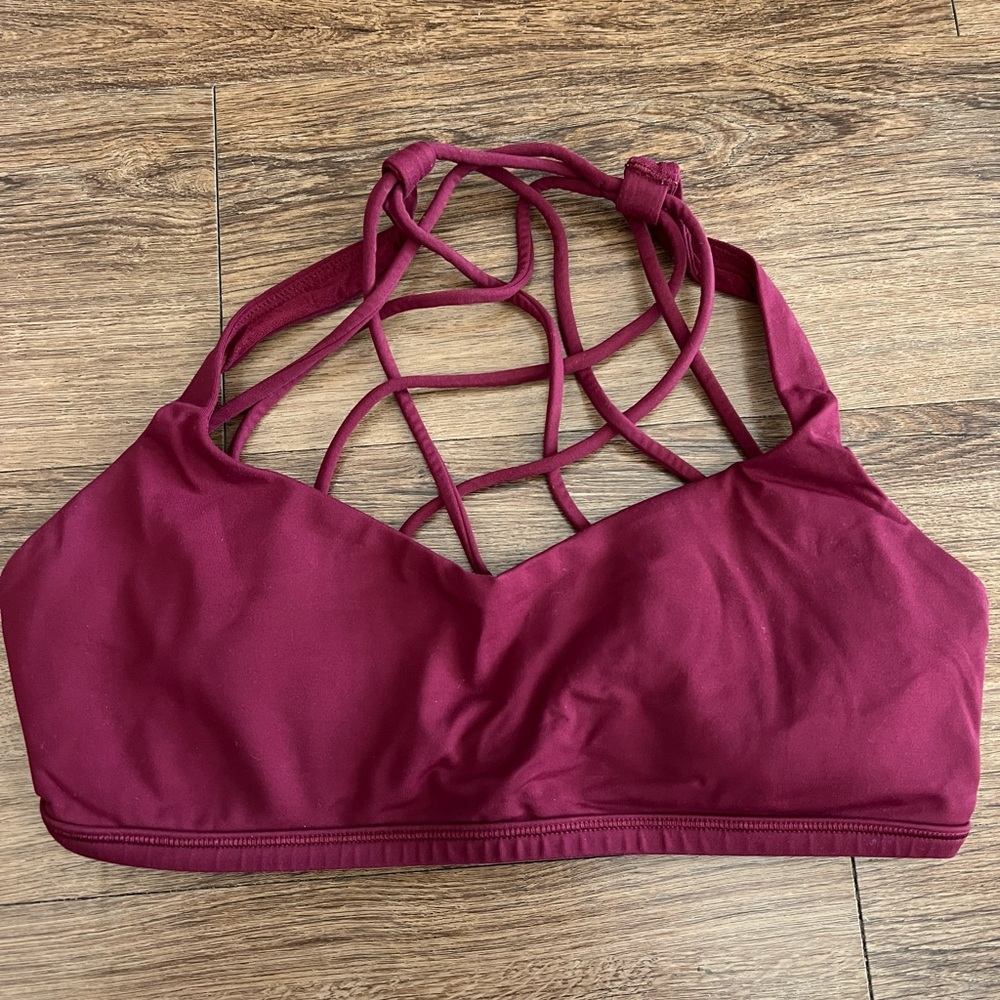 Lululemon sports bra